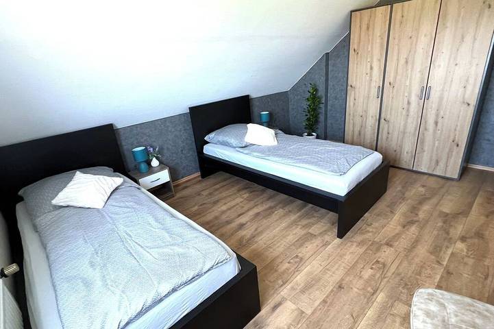 Ganze Wohnung, Fewo Esterstay - 3 Schlafzimmer - 6 Betten - Vollküche - Bad - Free Wifi in Esterwegen, Landkreis Emsland