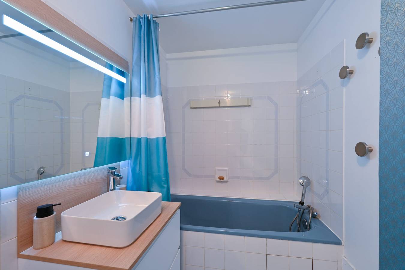 Ganze Wohnung, Ferienwohnung für 6 Personen mit Garten in Le Croisic, Côte d'Amour