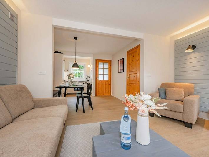 Ganze Ferienwohnung, Alberts Koje - Alberts Koje - besonders idyllisch gelegenes Schwedenreihenhaus im Seebad Bansin in Bansin, Heringsdorf