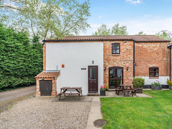 Log cabin for 3 people in York