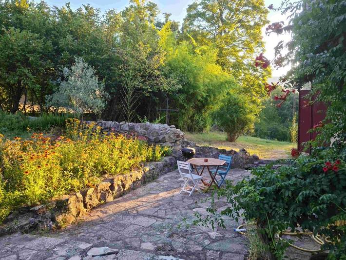 Gîte pour 7 personnes, avec jardin ainsi que piscine et vue, animaux acceptés à Bevons - 3