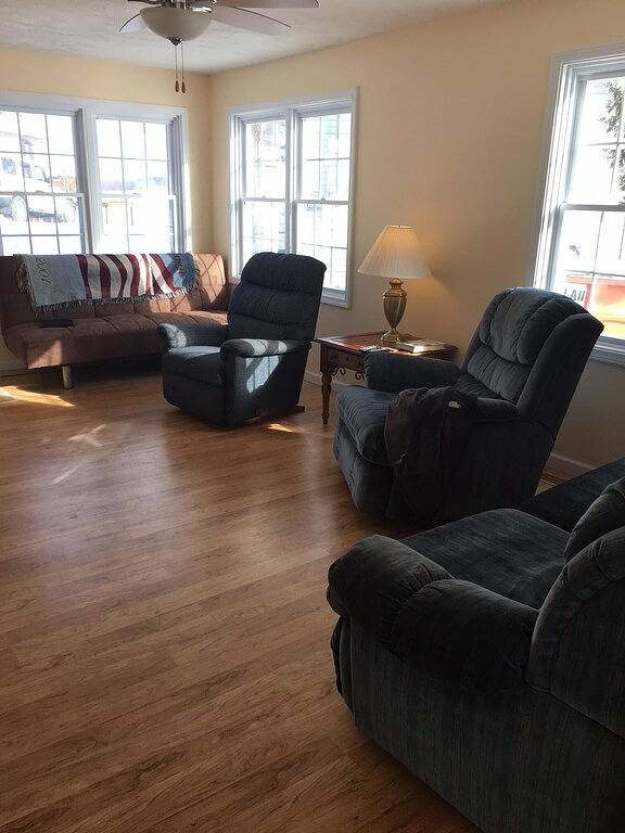 Cabin for 6 people, with balcony and yard, with pets in Indiana