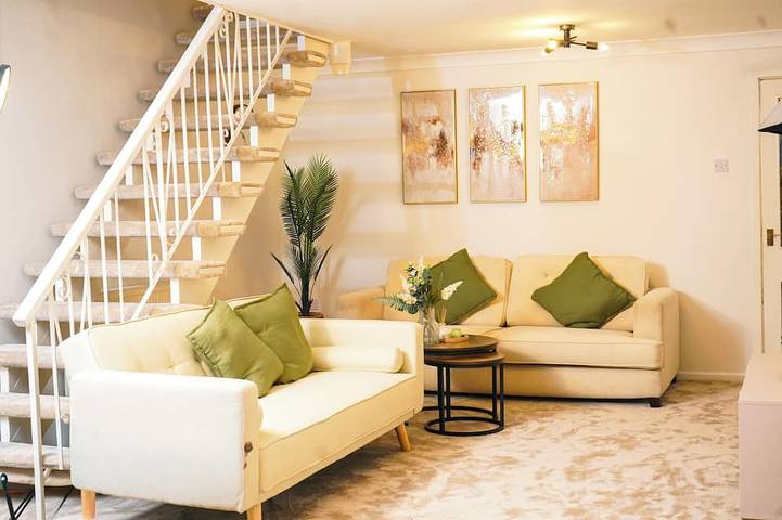 Holiday rental for 7 people in Cardiff