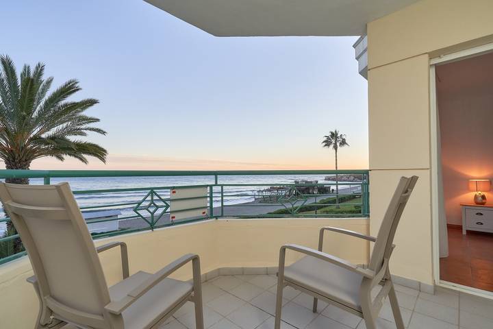 Ganze Wohnung, Ferienwohnung 'Strand Appartement Met Zwembad Td04' mit Meerblick, Wi-Fi und Klimaanlage in Torrox Costa, Torrox