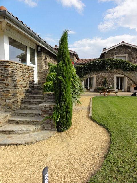 Chambre d’hôte pour 2 personnes, avec jardin et piscine dans la Loire - 4