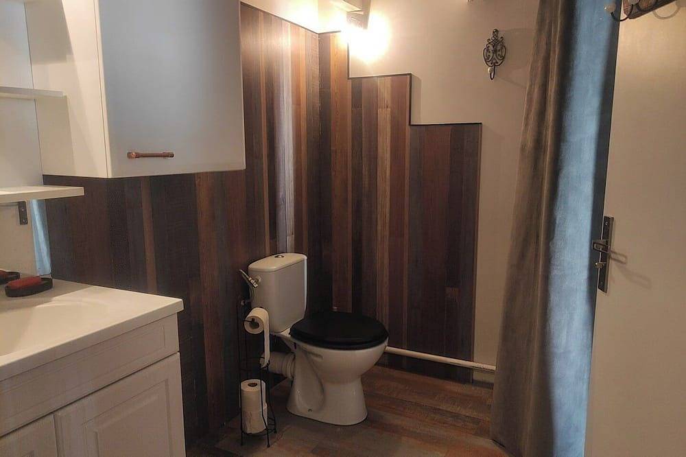 Appartement entier, Studio indépendant dans un lieu dédié au Bien-Etre en pleine nature in Montrem, Périgord Blanc
