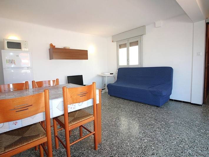 Ferienwohnung für 3 Personen, mit Terrasse in Llanca - 2