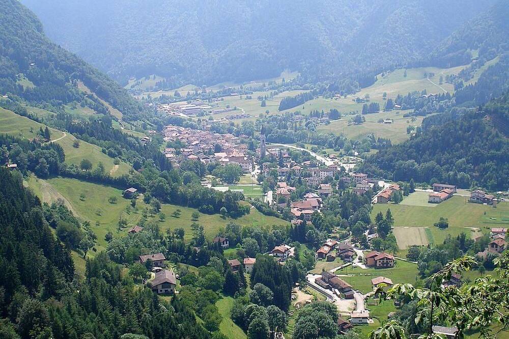 Ganze Wohnung, Wohnung mit Bergblick in Tiarno di Sotto, Ledro