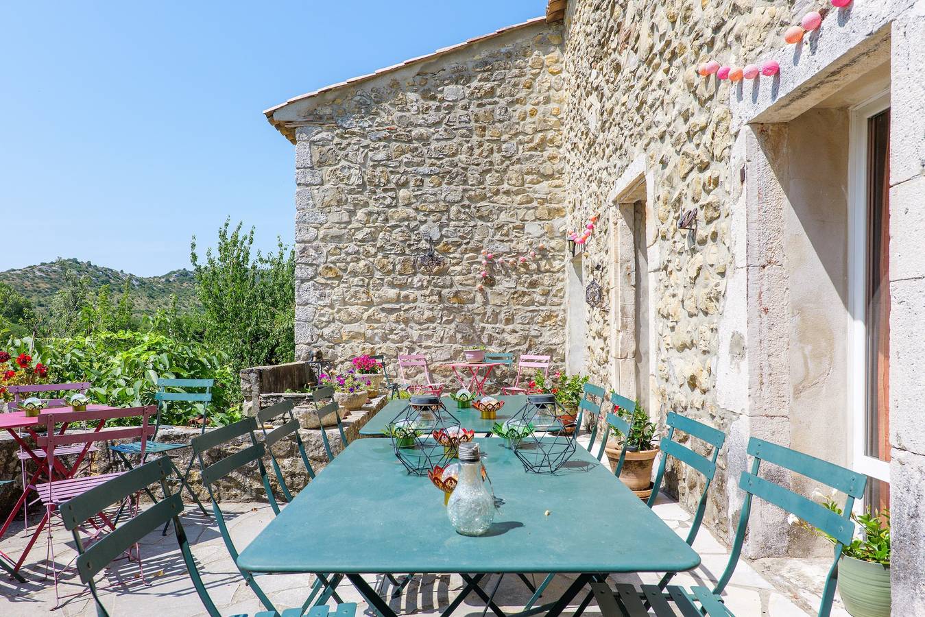 Chambre d’hôtes « Chez Bacchus – Chambre Merlot » avec jardin partagé et Wi-Fi in Gras, Privas (arrondissement)