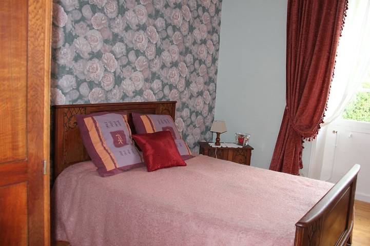 Location de vacances pour 7 personnes, avec balcon ainsi que jardin et jacuzzi à Thenon - 4