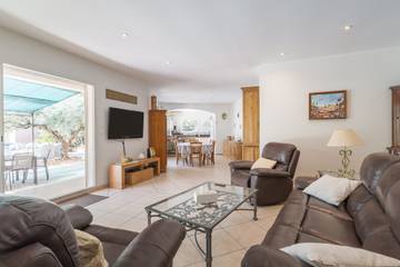 Maison De Vacances pour 9 Personnes dans Salon-de-Provence, Région d'Aix-en-Provence, Photo 3