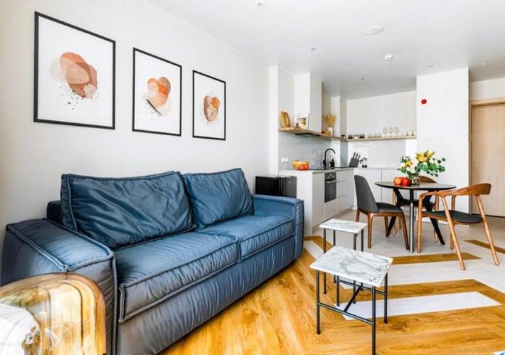 Chambre d’hôte pour 4 personnes, avec Balcon et Jacuzzi ainsi que Terrasse et Jardin à Chatou