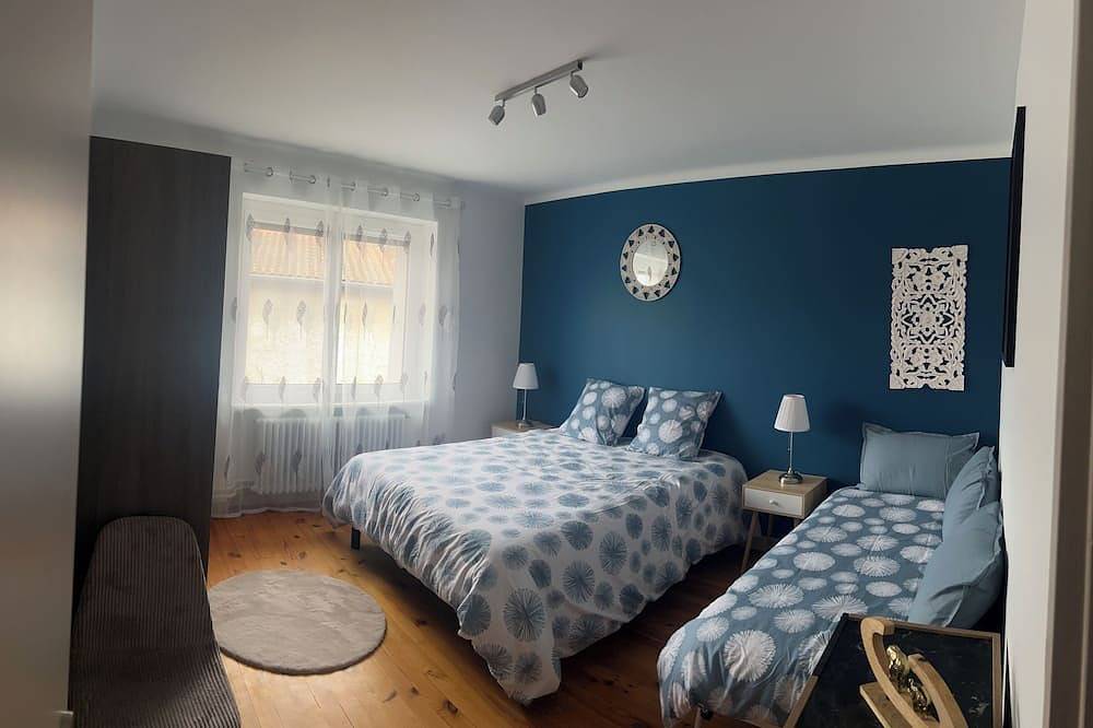 Maison 90m2 de 2 à 10 personnes in Colombier-Saugnieu, Lyon et ses environs
