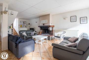 Gîte pour 14 Personnes dans Ceyssat, Région de Clermont-Ferrand, Photo 3