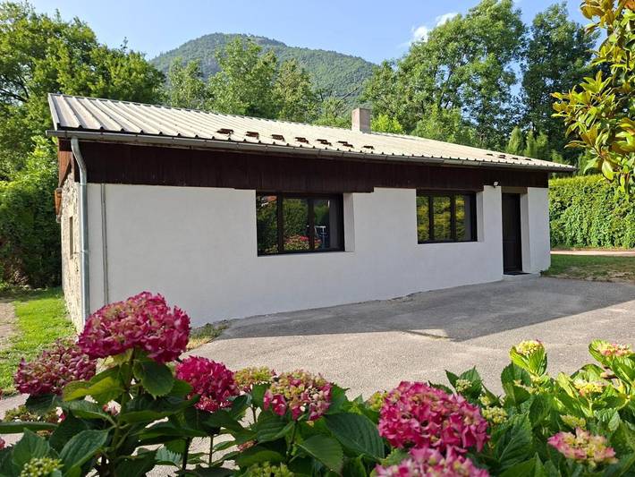 Location de vacances pour 4 personnes, avec jardin et vue dans La Chambre