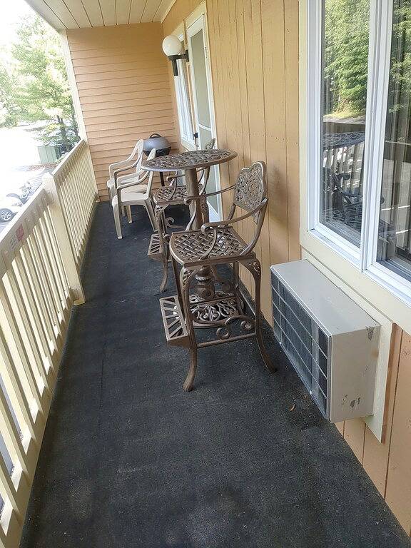 Ganze Wohnung, Gemütliche Loon Inn Condo # 2-Wifi, Ac, Innen- / Außenpools, Fp, Deck-Town Center für 6 Personen in Lincoln (NH), Franconia Notch