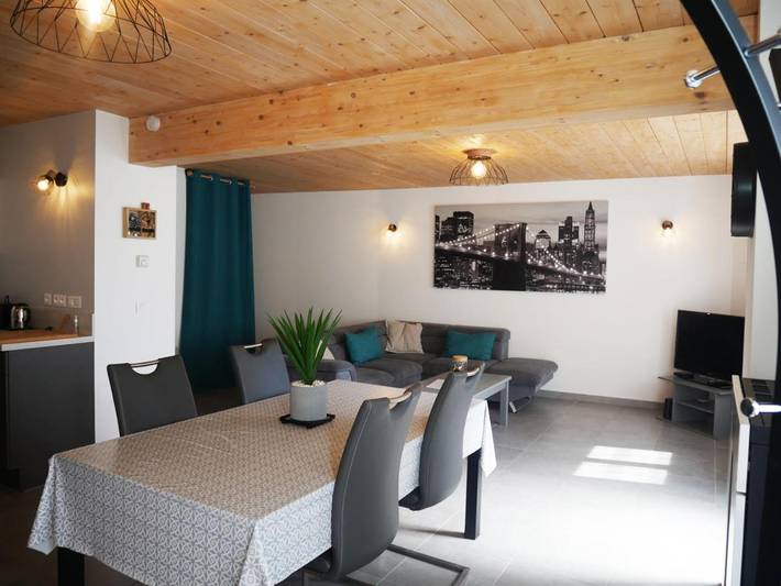 Location de vacances pour 4 personnes, avec jardin à Serrières-sur-Ain - 3