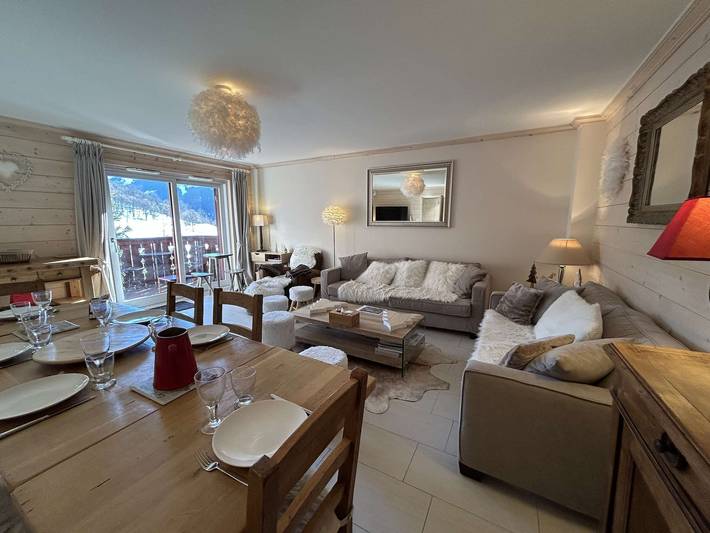 Appartement entier, Appartement spacieux, parking inclus - 8 pers. in Meribel Village, Courchevel