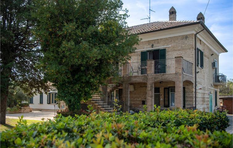 Apartamento vacacional entero, Apartamento adosado cerca de Miglianico in Miglianico, Provincia de Chieti