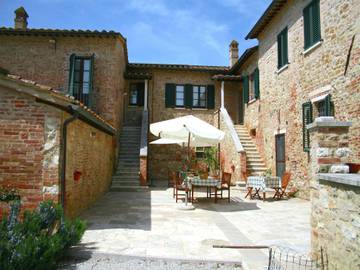 Cottage for 2 People in Asciano, Tuscany, Photo 1