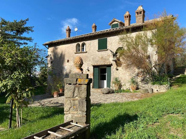 Villa per 10 persone, con giardino e panorama nonché piscina in Viterbo