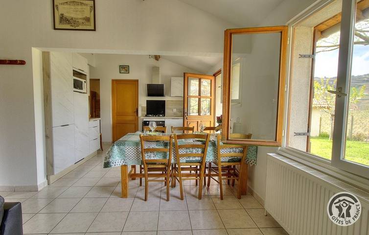 Gîte pour 7 personnes, avec jardin, animaux acceptés à Fleurie - 3