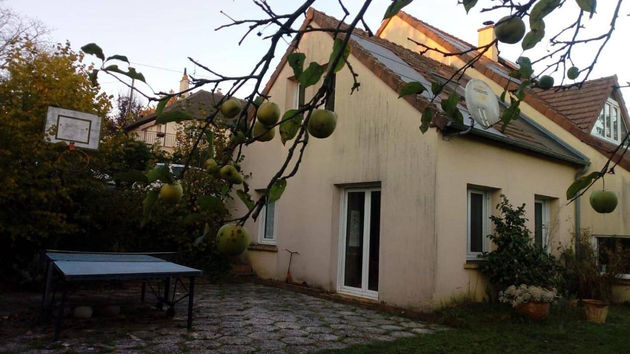 Appartement de vacances entier, Double Room with Terrace in Mulsanne, Sarthe