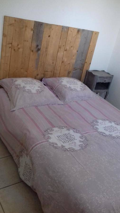 Location de vacances pour 12 personnes, avec terrasse, animaux acceptés à Ferrières-sur-Sichon - 3