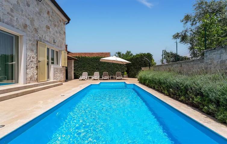 Spacieux appartement de deux chambres avec piscine près de la Pizzeria Capri in Tar (Croatia), Tar-Vabriga