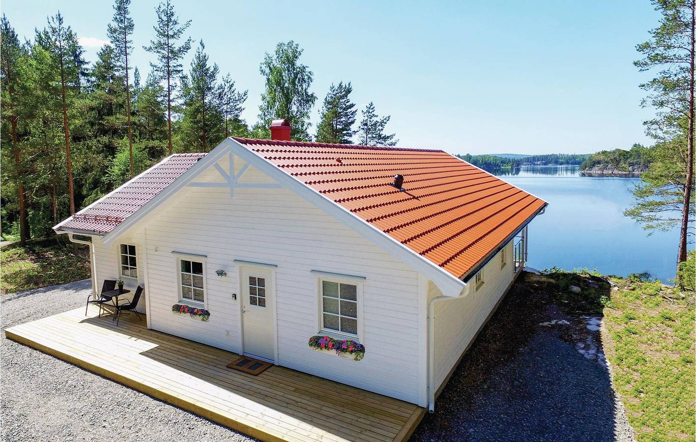 Ferienhaus für 8 Personen mit Garten in Dalslands Kanal