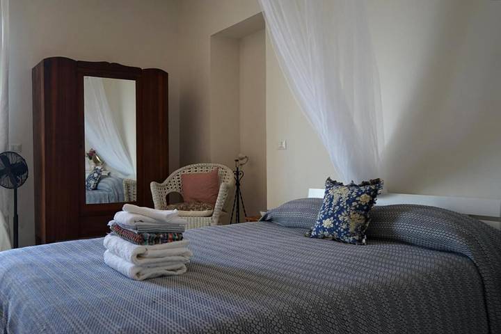 Gîte pour 2 personnes, avec piscine ainsi que terrasse et vue, animaux acceptés à Arpino - 2