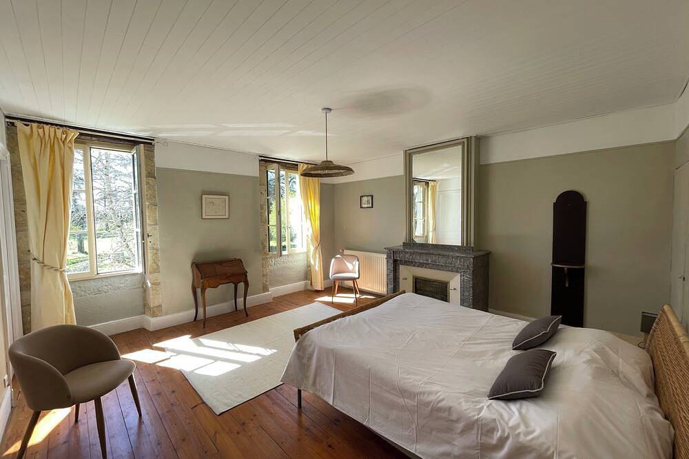 Charming house with swimming pool in the quiet Gers countryside in Fleurance, Gers