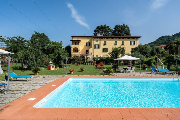 Ferienhaus für 4 Personen, mit Garten in Lucca