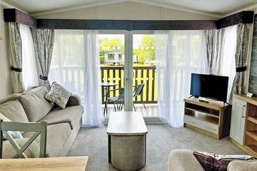 Static Caravan for 6 People in Salford Priors, Heart of England, Photo 4