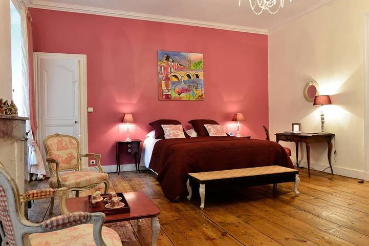 Maison d’hôte pour 3 personnes, avec Jardin et Piscine