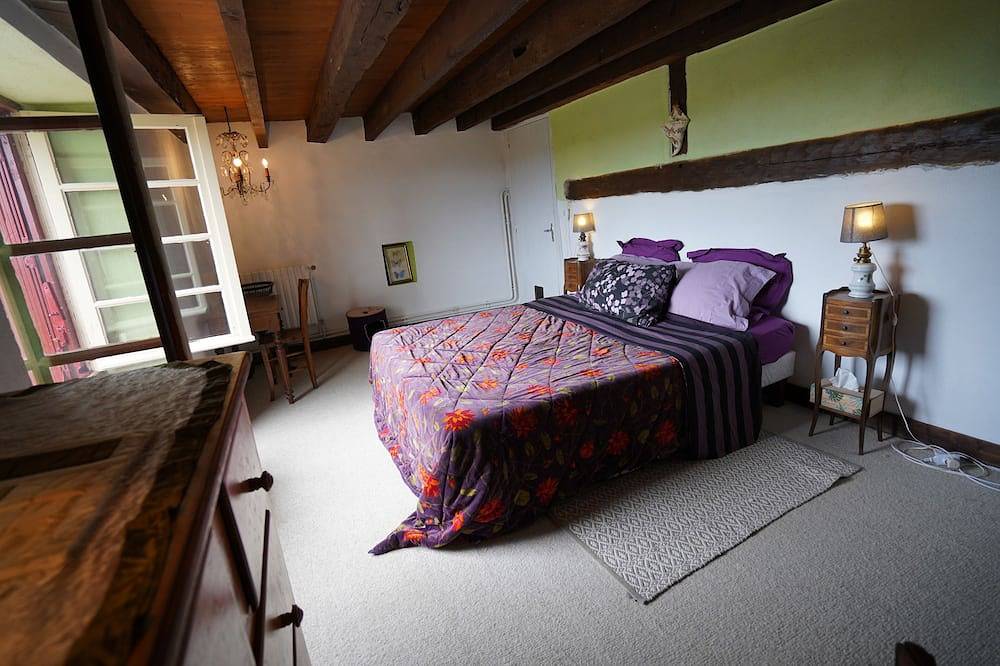 Authentique ferme du Périgord avec piscine et air conditionné in Saint-Germain-des-Prés, Périgord Vert