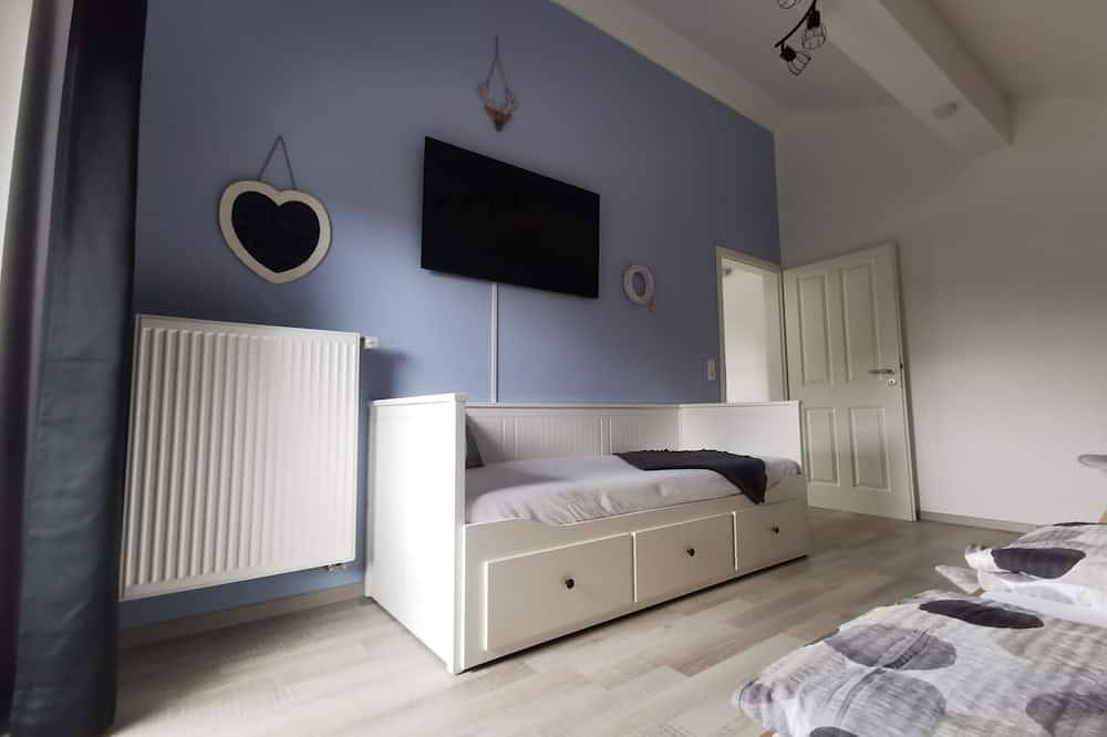Ganze Wohnung, Ferienwohnung Chiemseeliebe in Chieming, Chiemsee