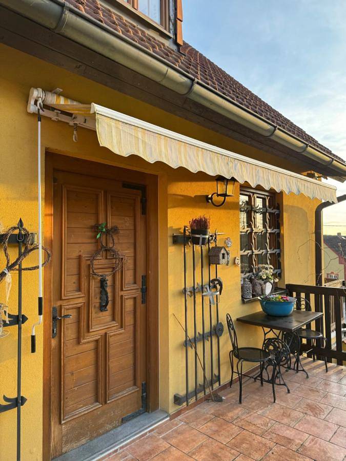 Appartement de vacances entier, Double Room with Private Bathroom and Extra Bed in Plzeň, Région de Plzeň