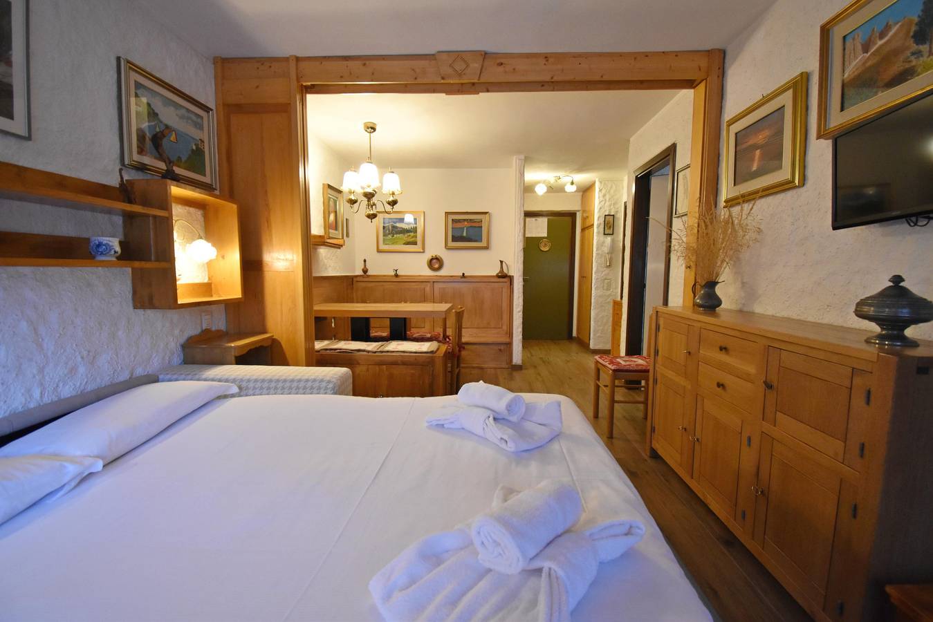 Entire apartment, Holiday apartment for 4 people with balcony in Tre Ville, Brenta group