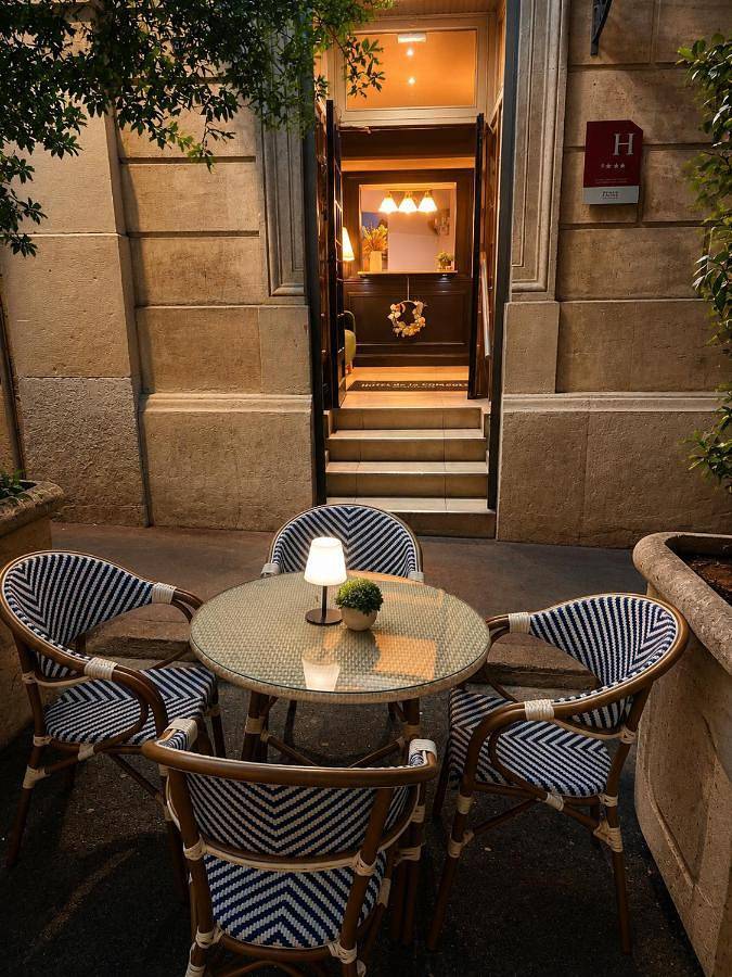 Hôtel pour 2 personnes, avec balcon et vue dans Office De Tourisme De Montpellier - 4