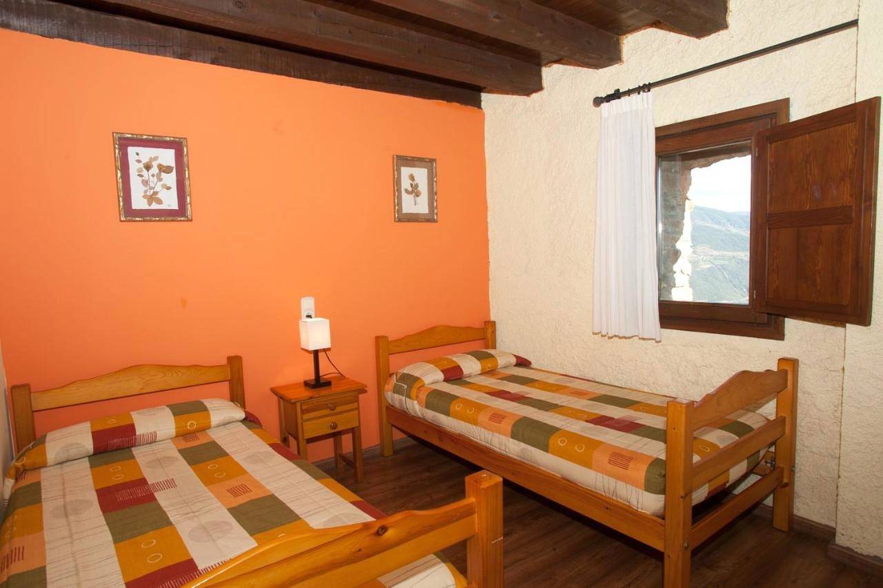 Double Room in Pujalt (Lleida), Sort 