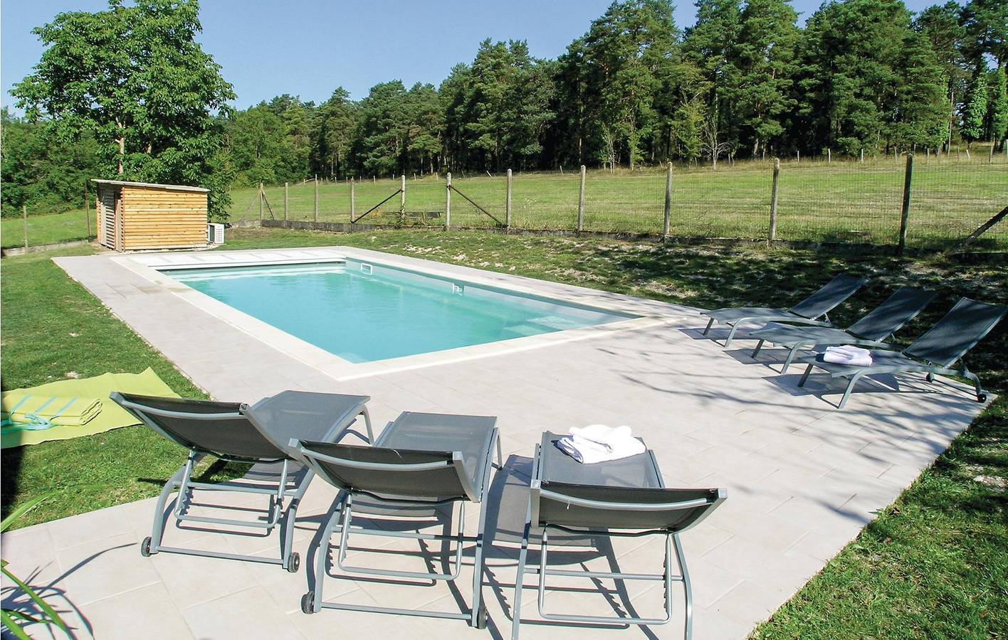 Garten-Pool-Apartment mit Parkplatz & Internet in Eyliac, Périgord Blanc