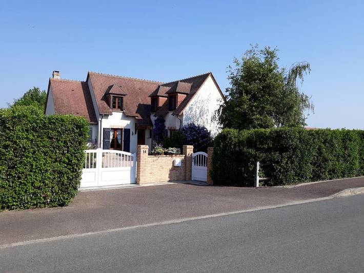 Chambre d’hôte pour 4 personnes, avec jardin et piscine dans le Cher - 2