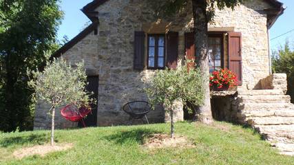 Gîte pour 4 personnes, avec jardin et terrasse, animaux acceptés dans l' Aveyron