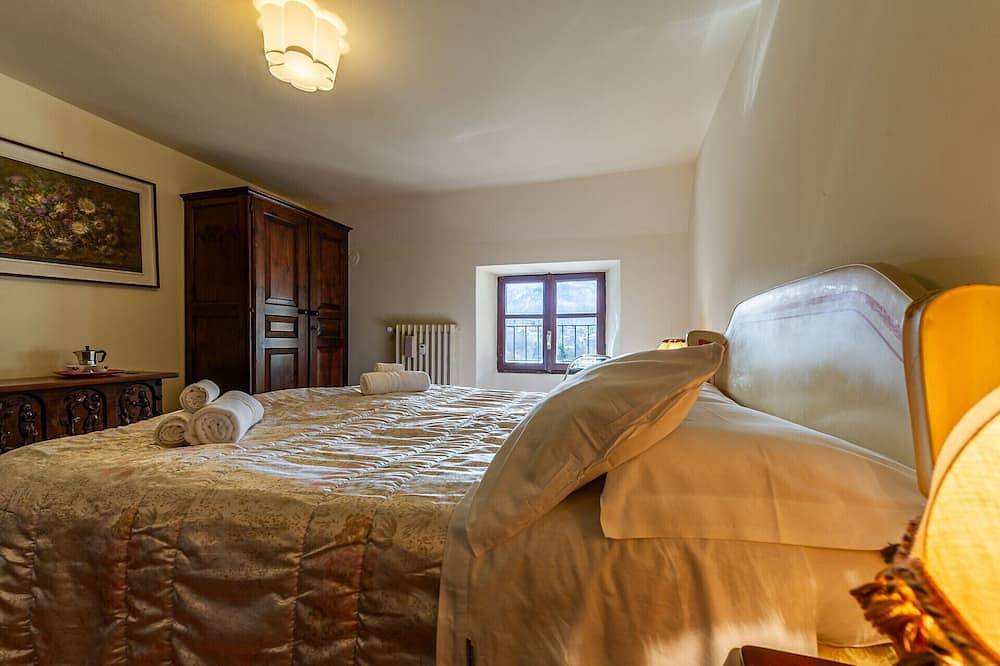 Entire apartment, Apartment La Villette in Entrelevie, Courmayeur
