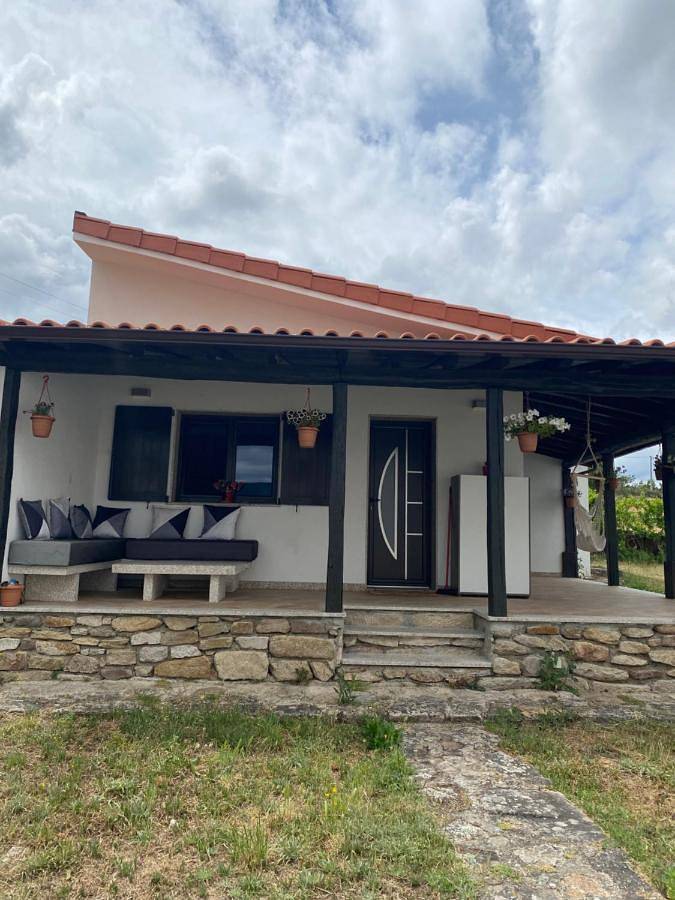 Location de vacances pour 4 personnes, avec bassin pour enfant et jardin ainsi que piscine et vue à Chaves - 3