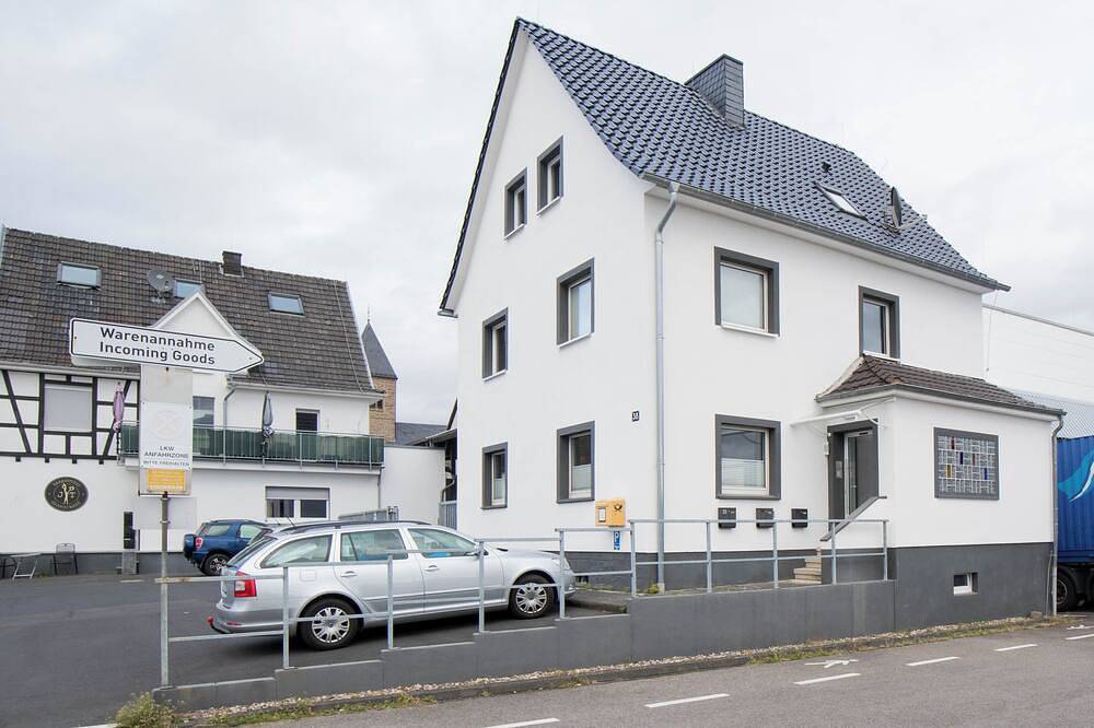 Ganze Wohnung, Moderne & Stillvolle Wohnung bei Köln/Bonn in Lohmar, Rhein-Sieg-Kreis