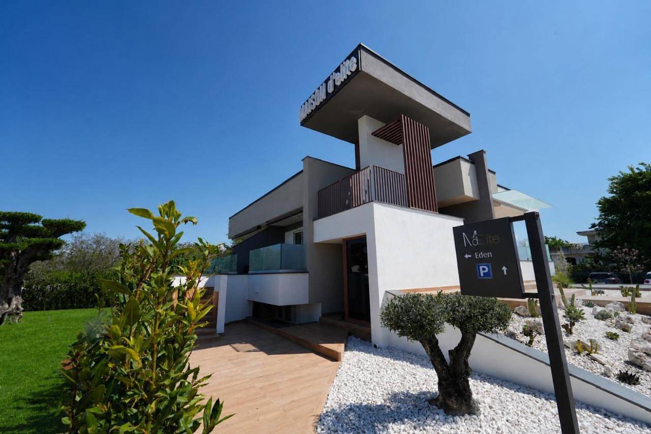 Maison d'Elite in Marigliano, Napoli e dintorni