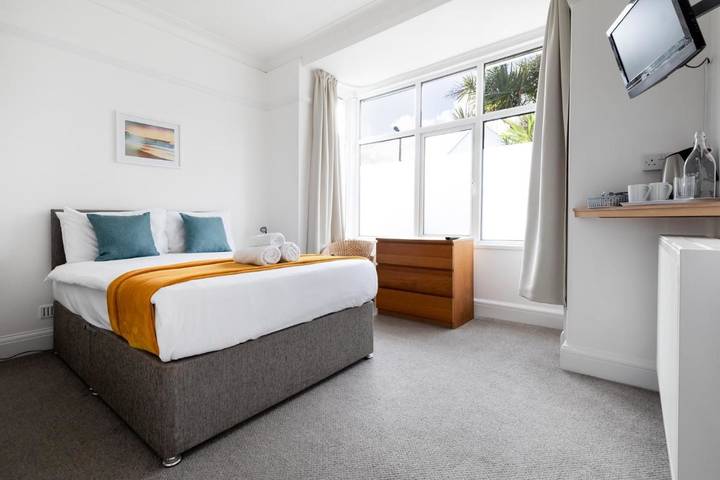 Bed and breakfast for 2 people, with Terrace and View in Falmouth (UK)