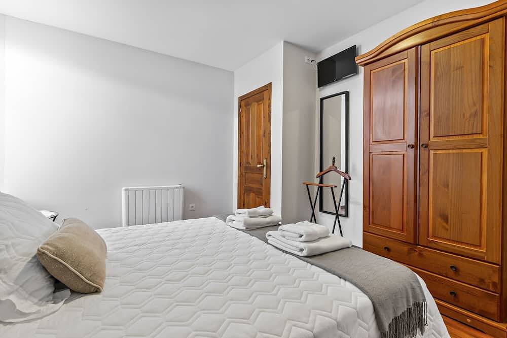 Apartamento entero, Apartamento 'Cetareas 1' con Wi-Fi in Ribadeo, Rías Altas